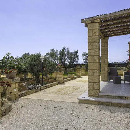 Masseria Li Turri Apart Otel